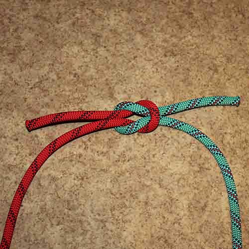 How to Make a Square Knot w/ Plastic String 